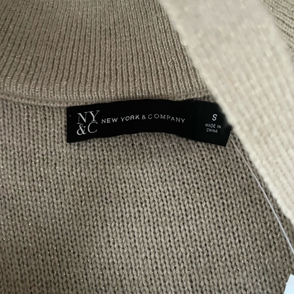 NWT NY & Company beige sweater - Picture 4 of 9